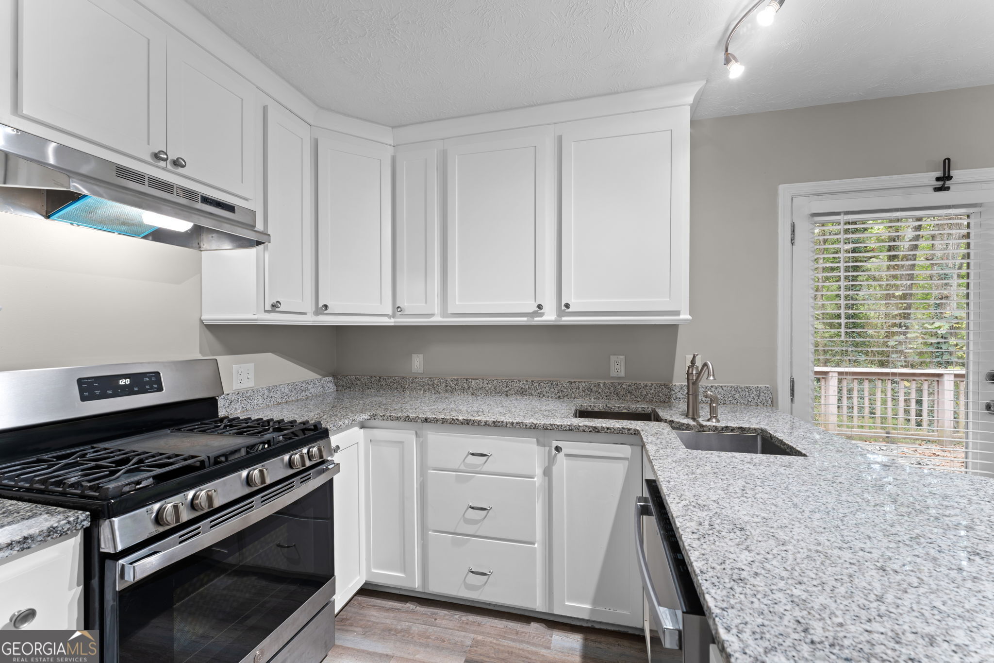 494 Sunset Circle Forsyth GA 31029