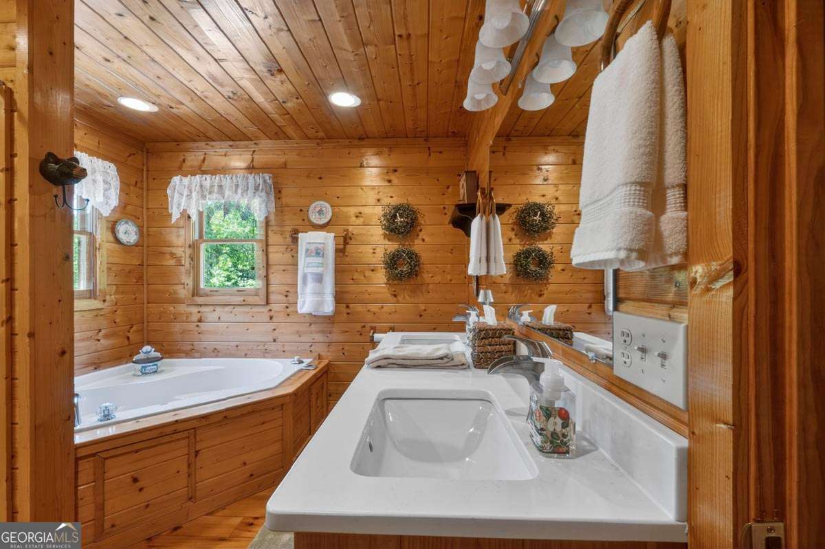 392 Oak Hills Drive Morganton GA 30560