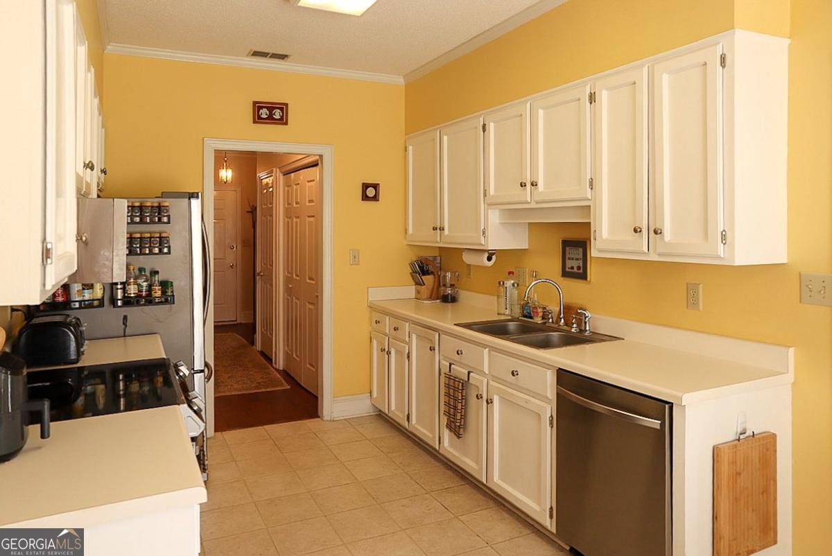 135 S Stratford Drive Athens GA 30605