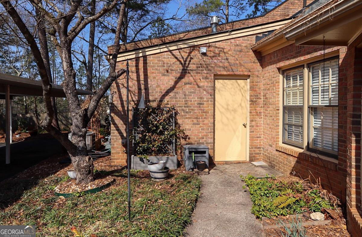 135 S Stratford Drive Athens GA 30605