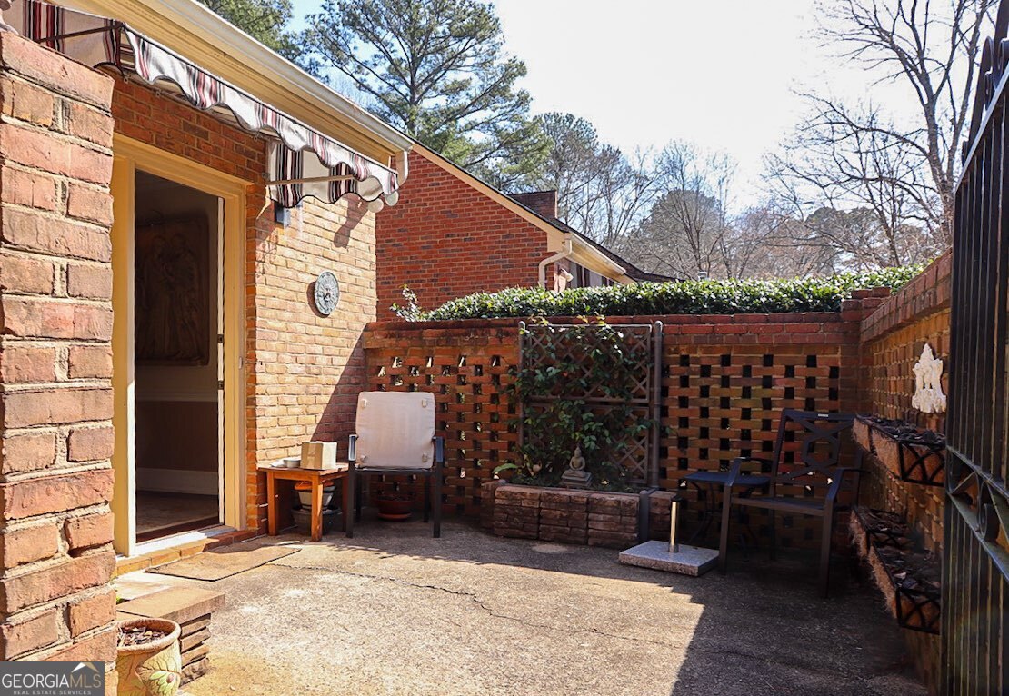 135 S Stratford Drive Athens GA 30605
