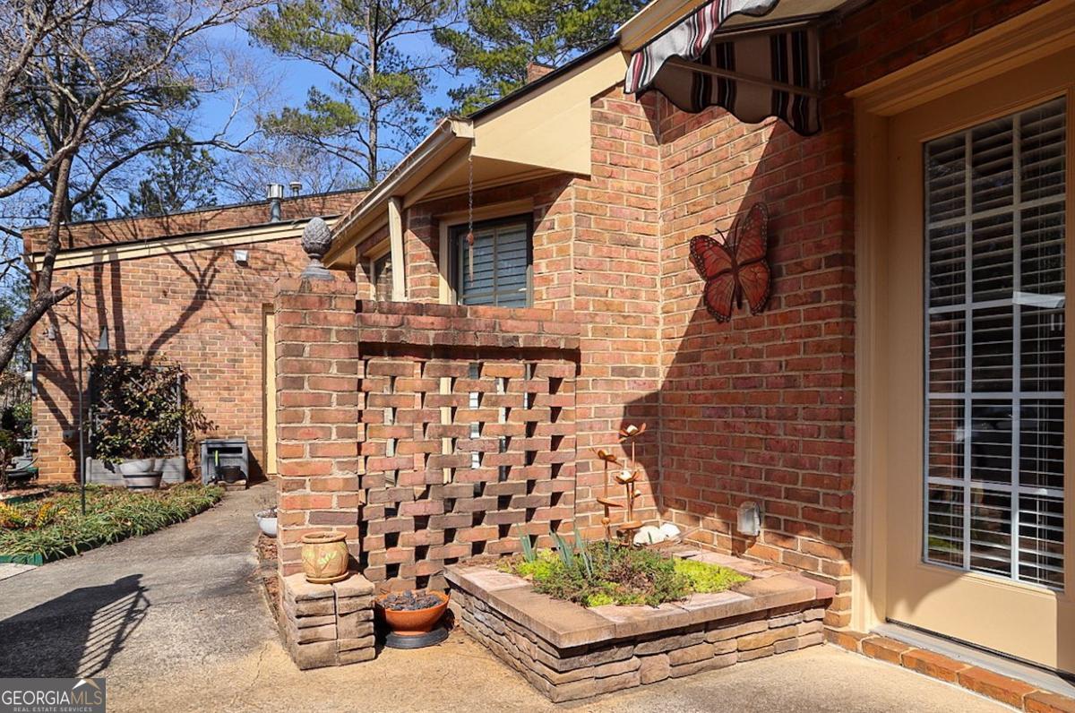 135 S Stratford Drive Athens GA 30605