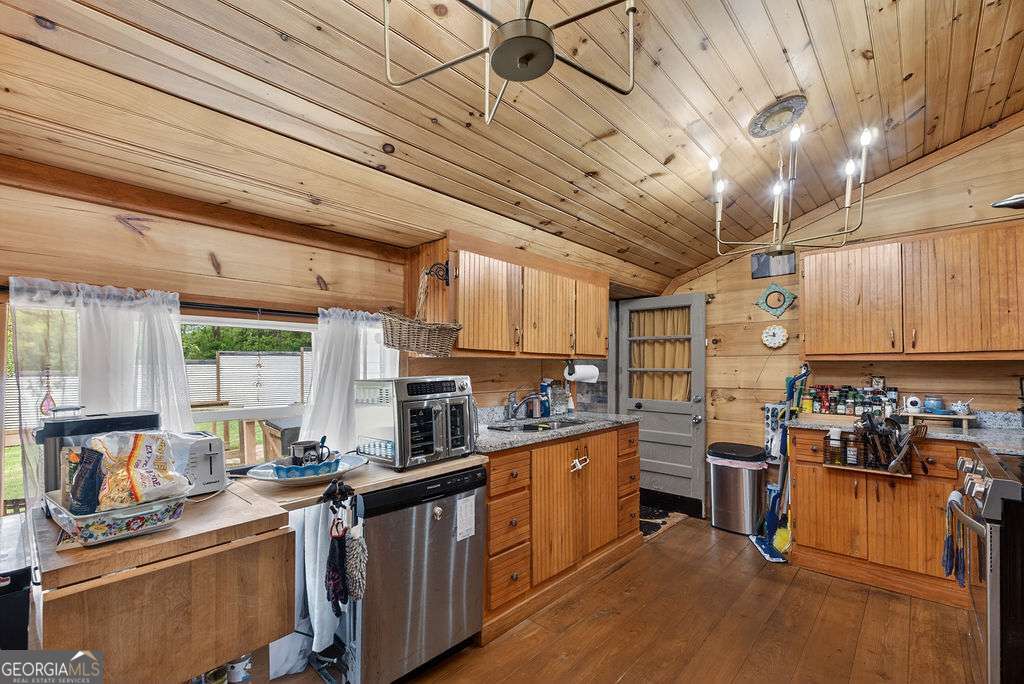 2731 Tate Road Blairsville GA 30512