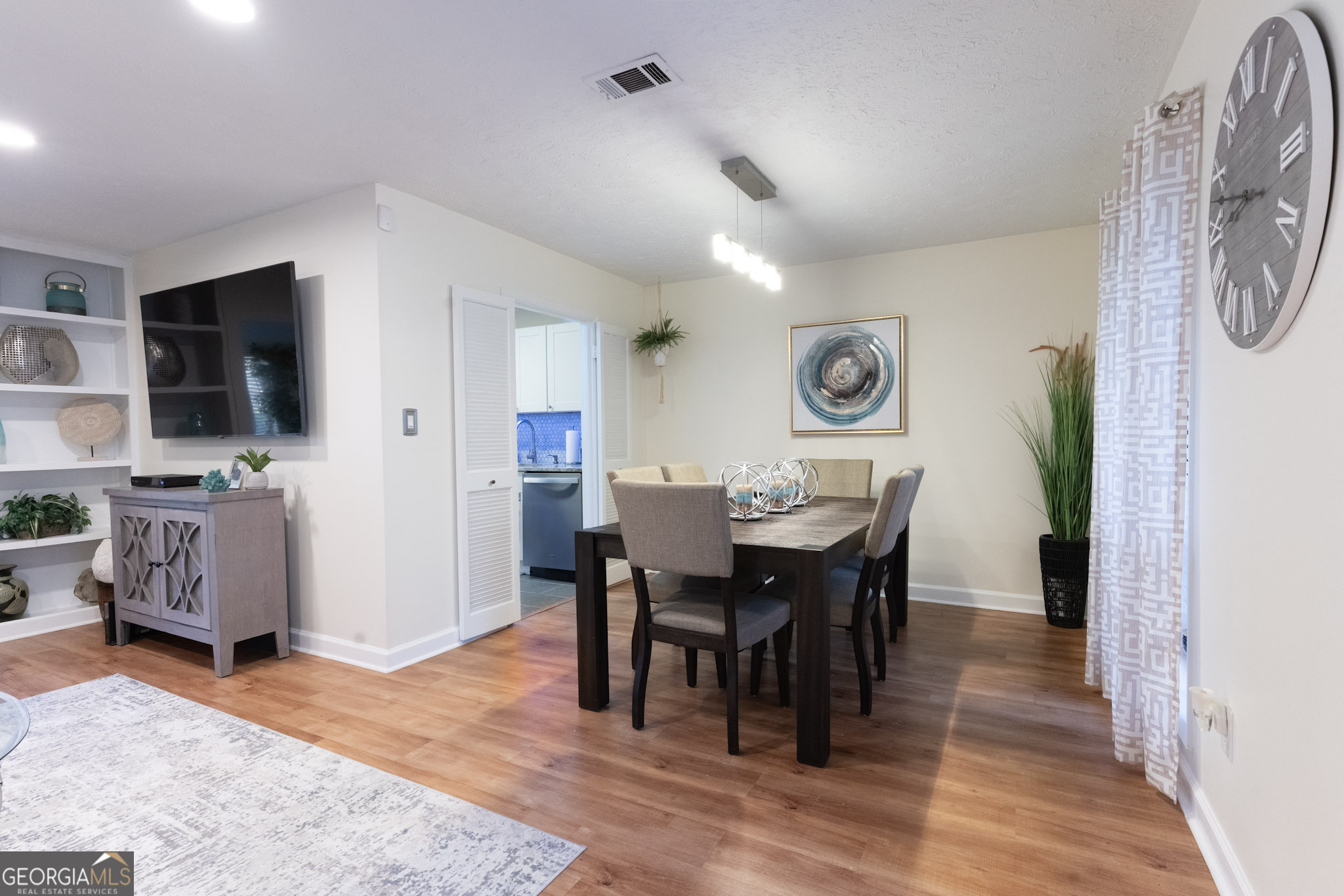 8740 Roswell Road Sandy Springs GA 30350