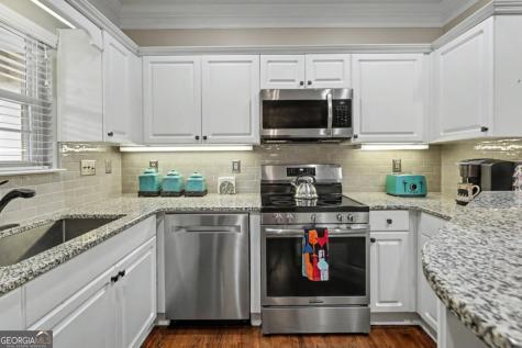 112 Gleneagle Court Clayton GA 30525