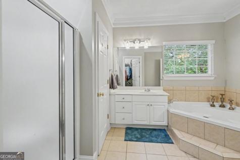 112 Gleneagle Court Clayton GA 30525