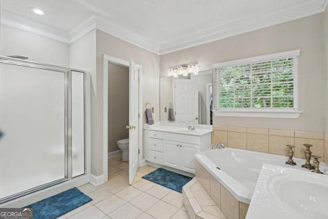 112 Gleneagle Court Clayton GA 30525
