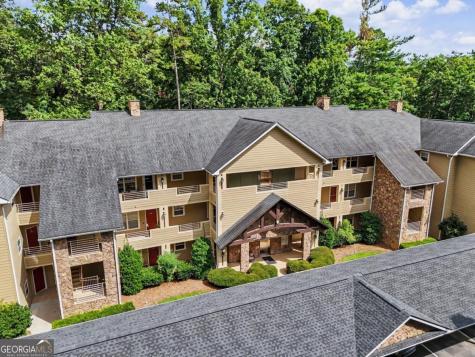 112 Gleneagle Court Clayton GA 30525