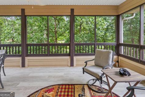 112 Gleneagle Court Clayton GA 30525