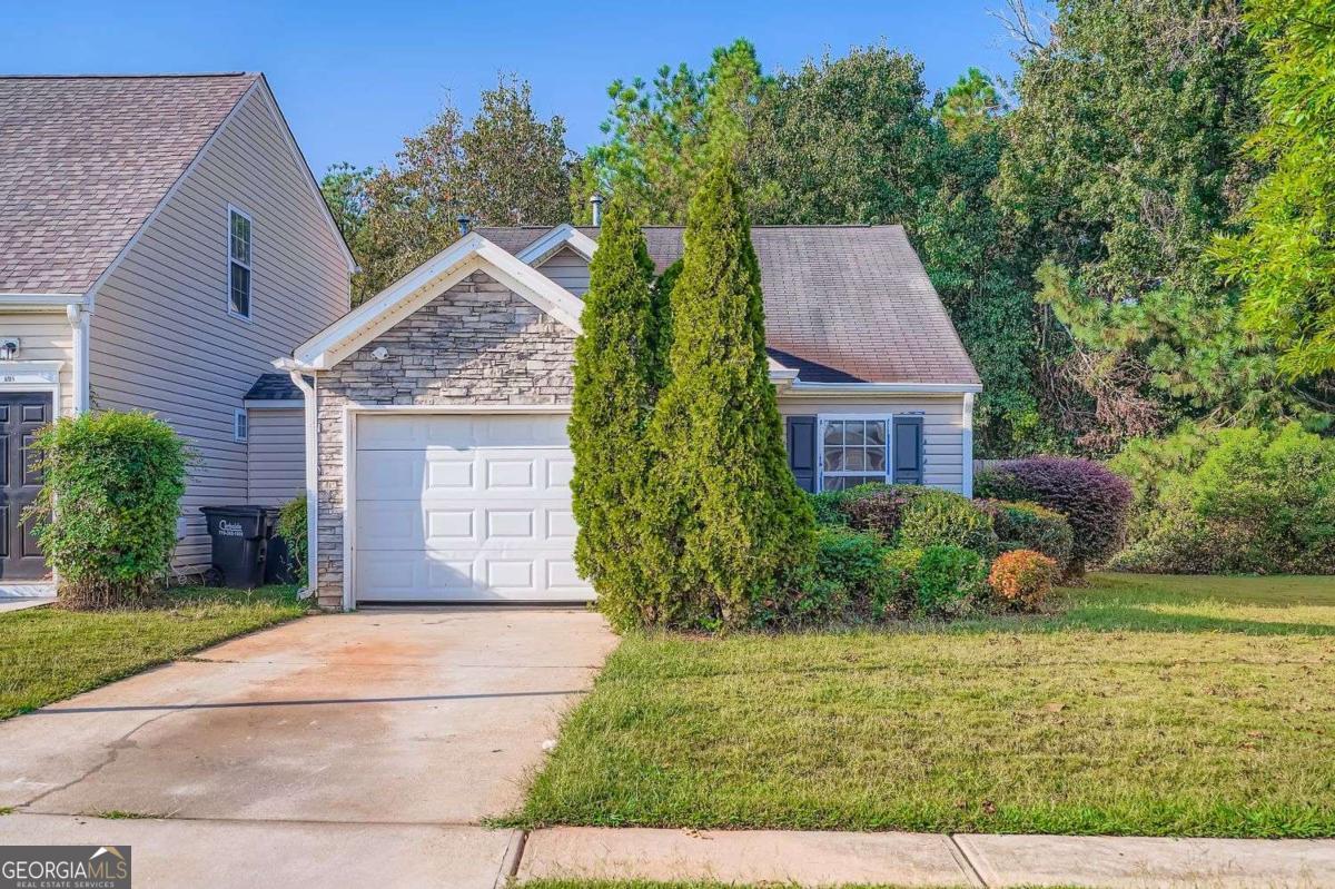 1025 Lakeside Circle Covington GA 30016