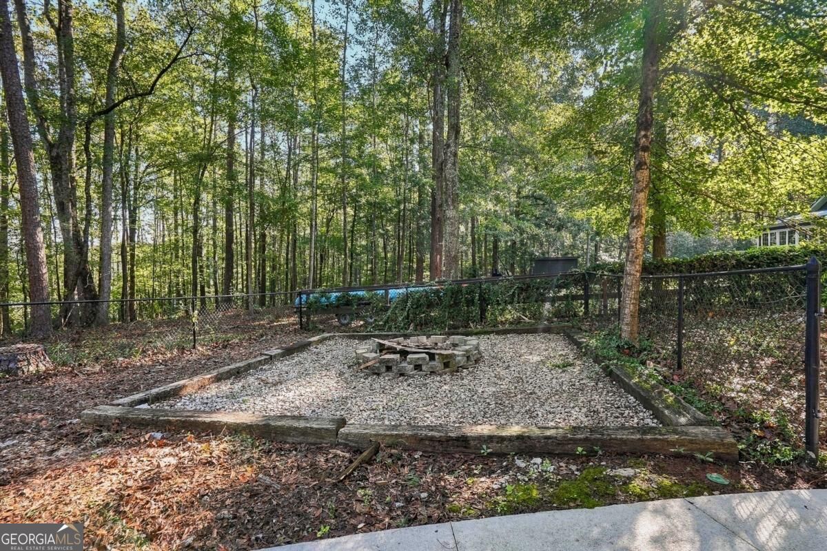 35 Point North Drive Hogansville GA 30230