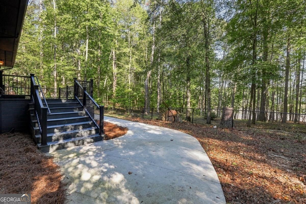 35 Point North Drive Hogansville GA 30230