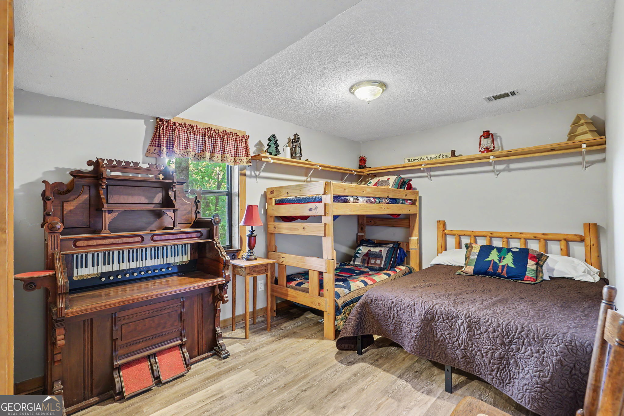 618 Bent Laurel Ridge Road Clayton GA 30525