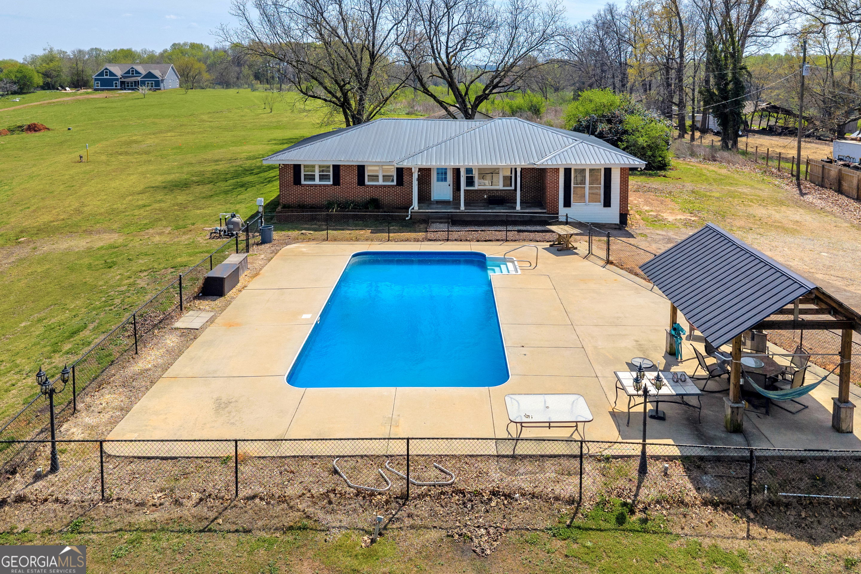821 Highway 323 Gillsville GA 30543