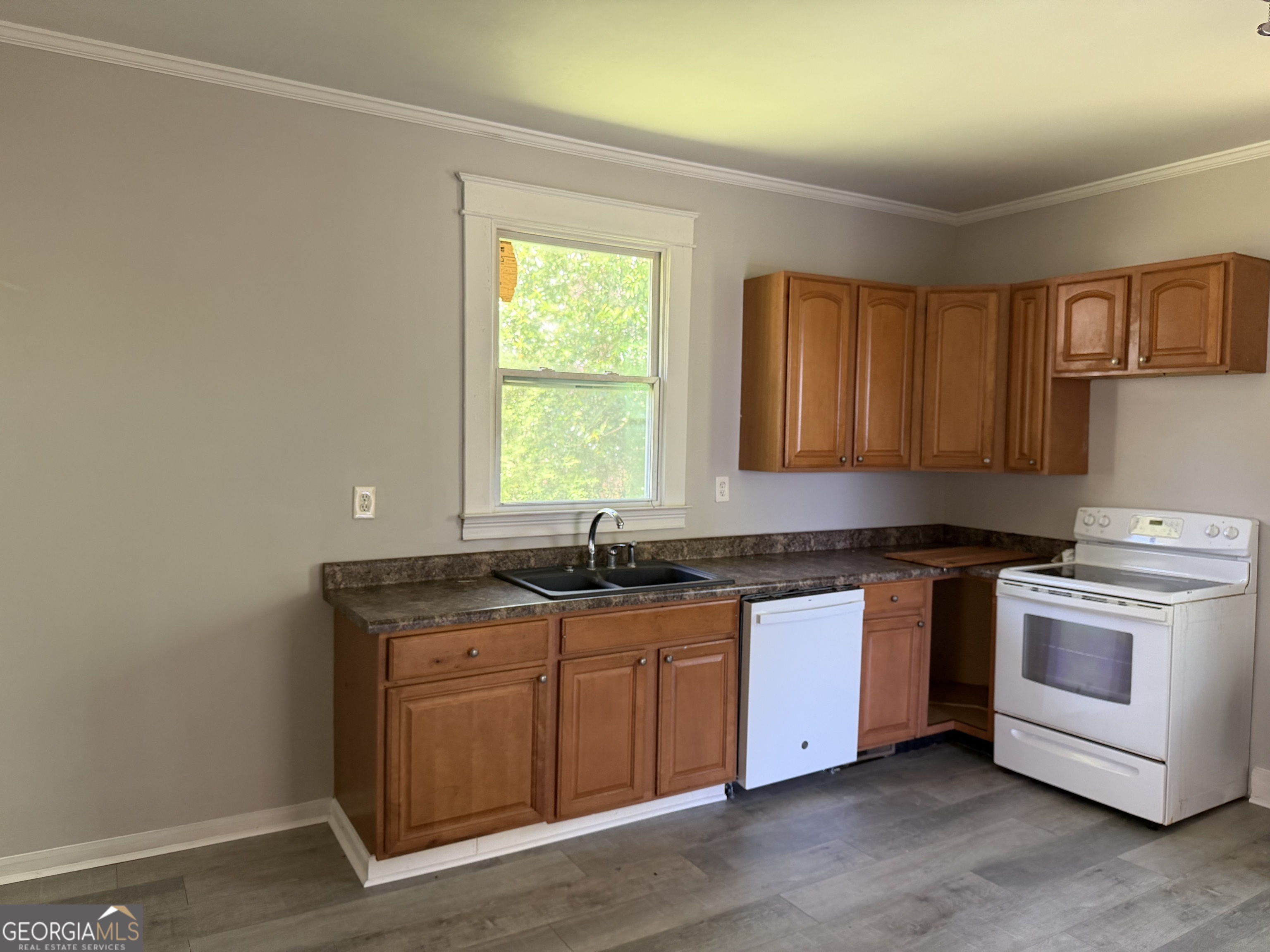 114 C Street NE Thomaston GA 30286