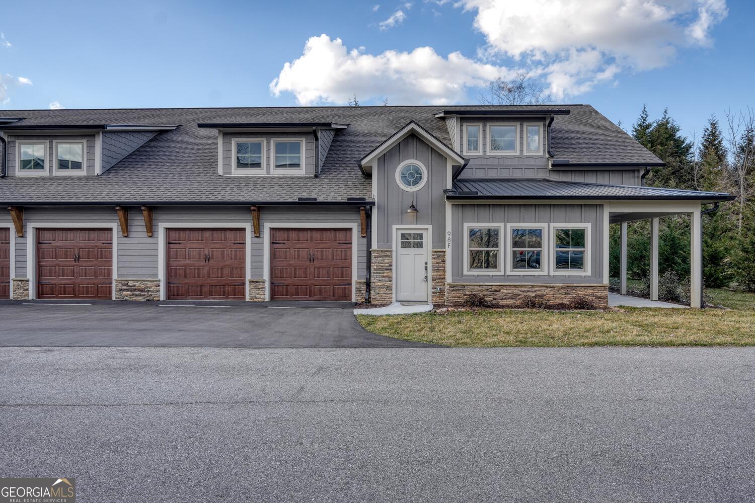 98 Brett Way Hiawassee GA 30546