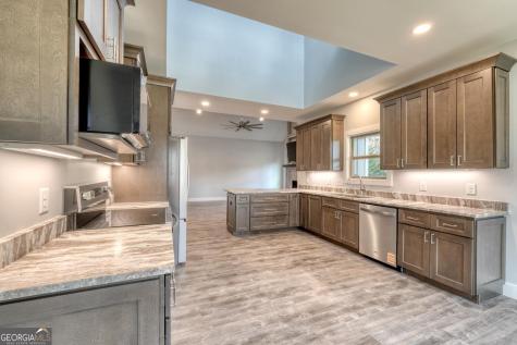 98 Brett Way Hiawassee GA 30546