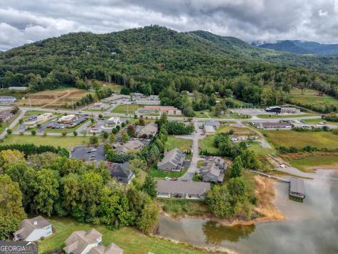 98 Brett Way Hiawassee GA 30546