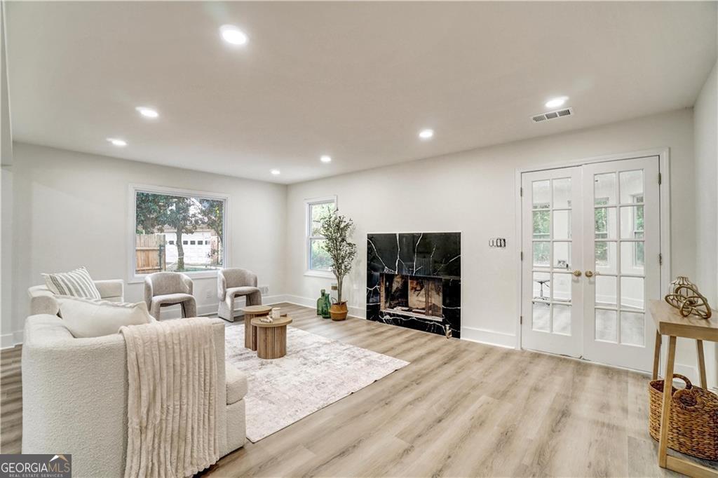 1414 Logan Circle Marietta GA 30062