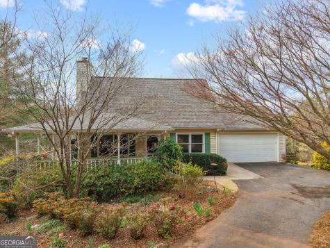543 Martins Grove Road Dahlonega GA 30533