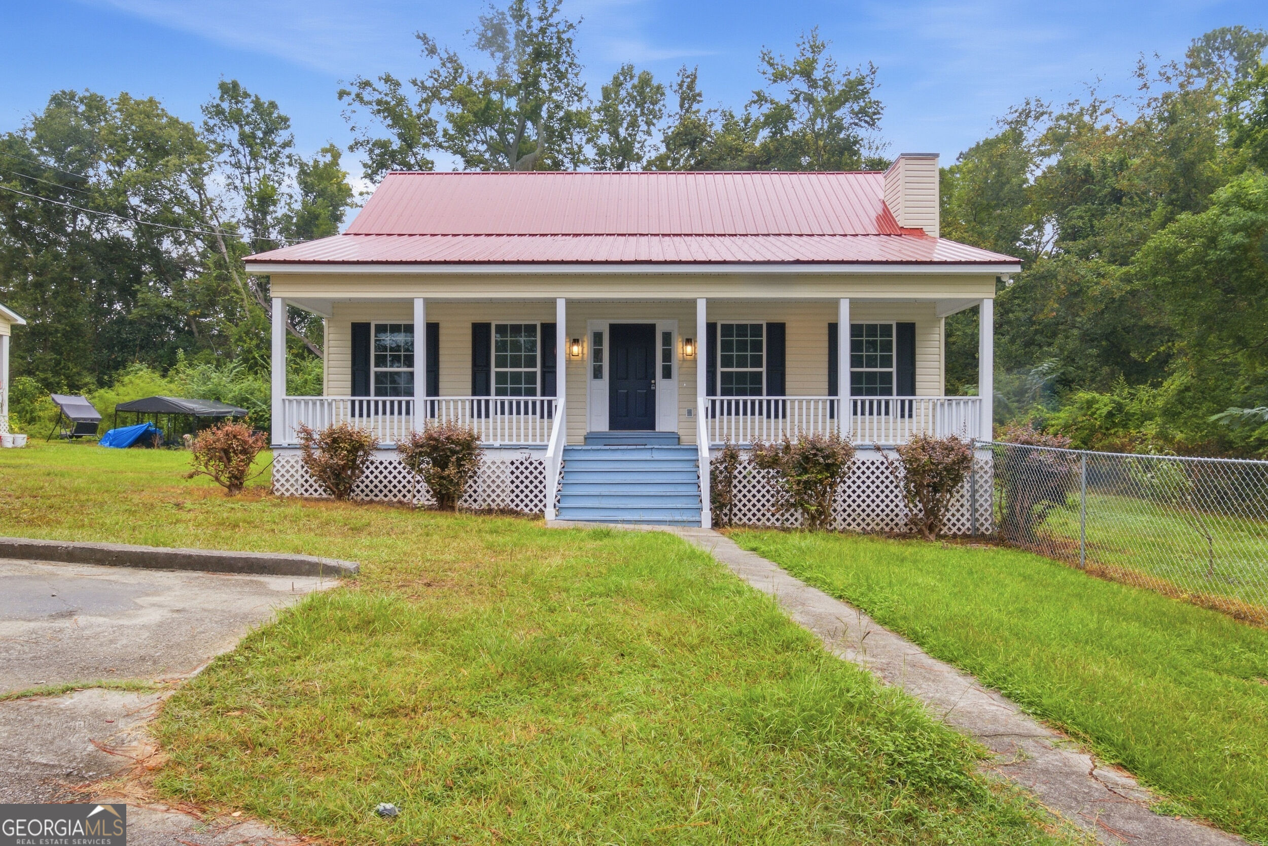 562 Maurice Drive Swainsboro GA 30401