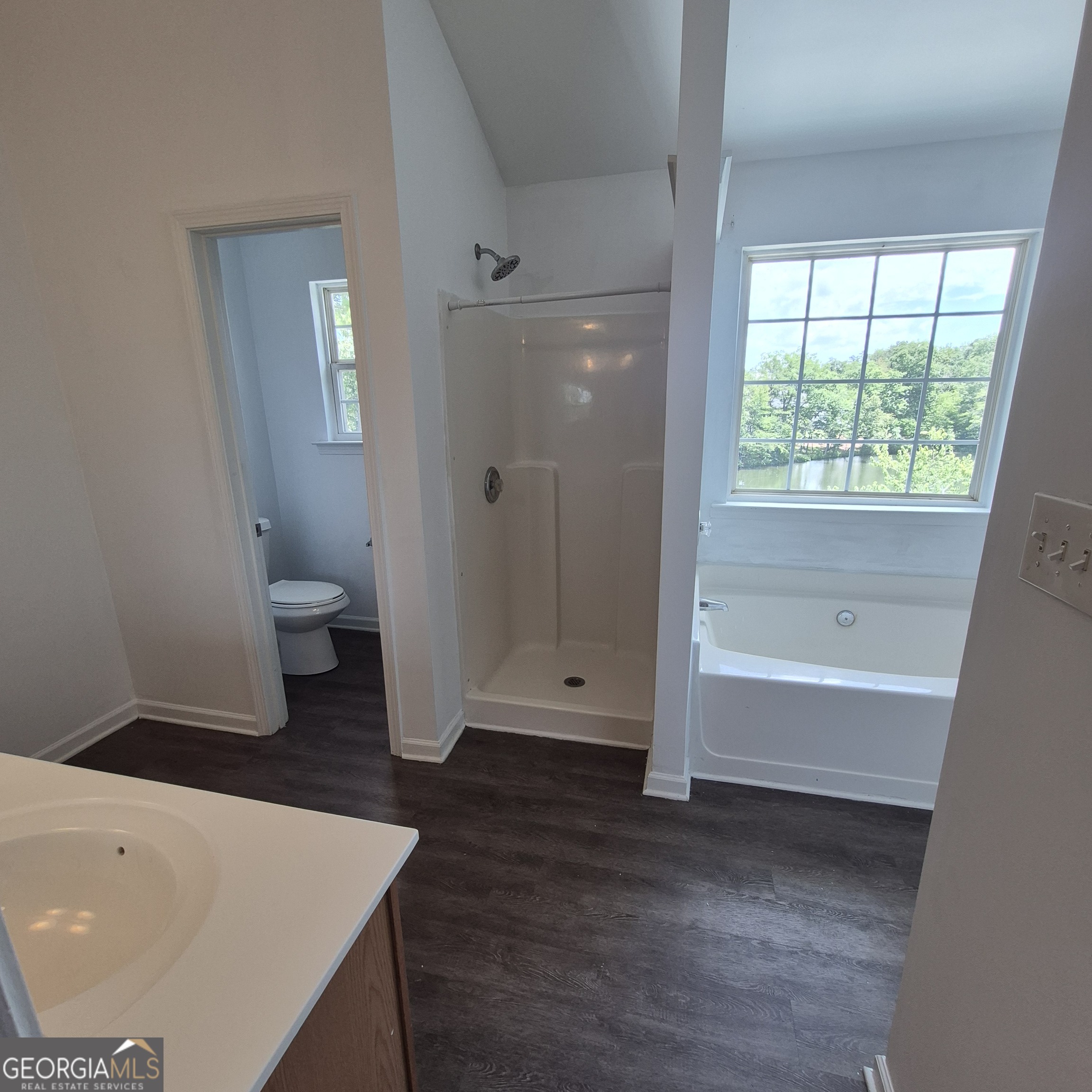 512 Bishop Court Commerce GA 30529
