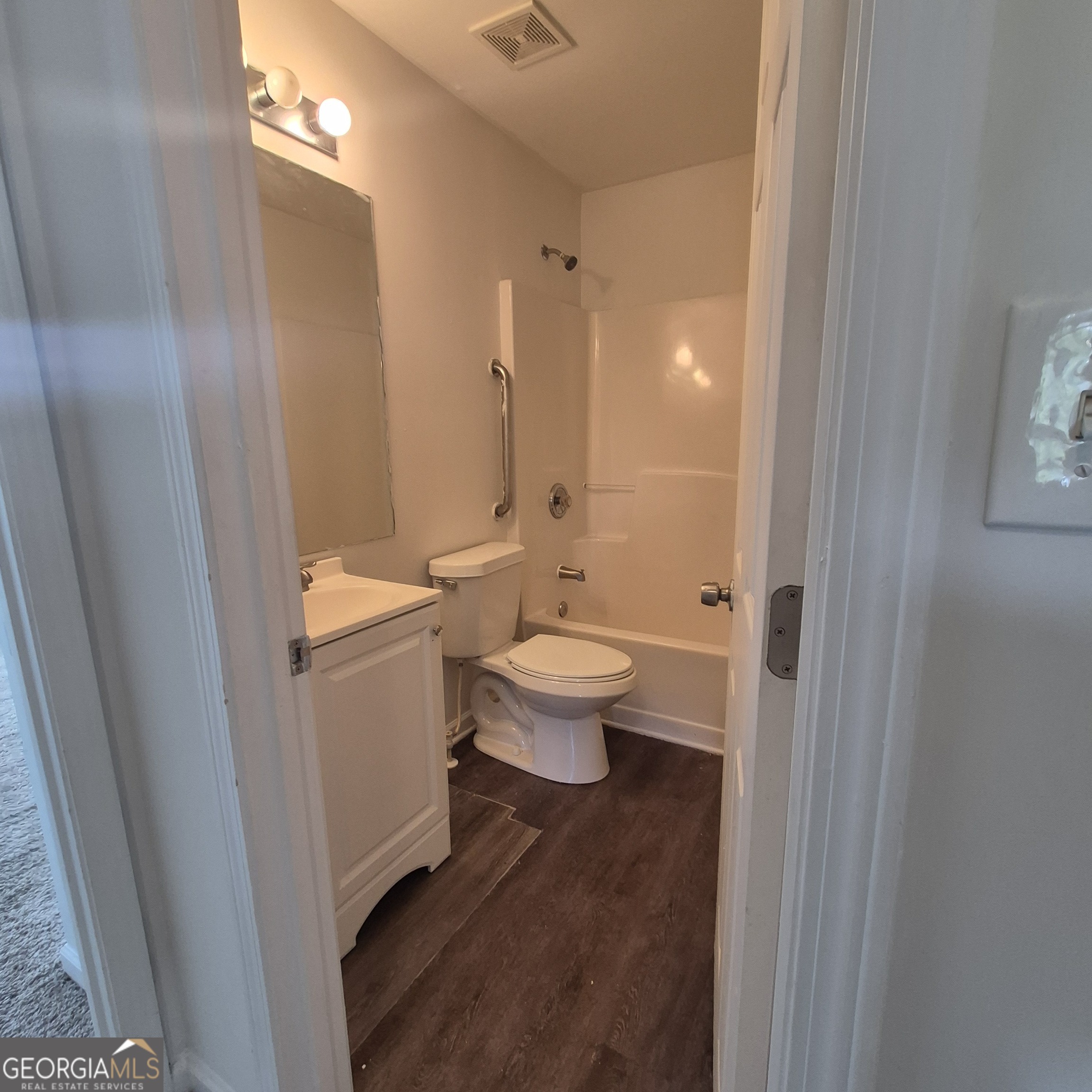 512 Bishop Court Commerce GA 30529
