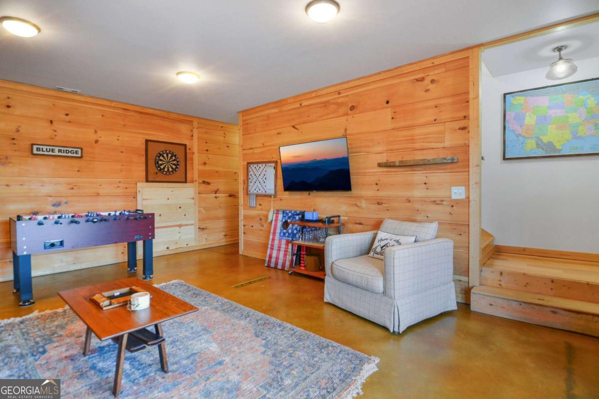 401 Dancing Leaves Trail Blue Ridge GA 30513