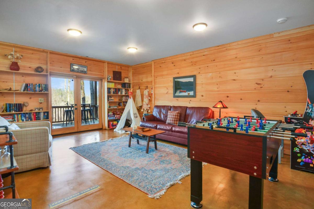 401 Dancing Leaves Trail Blue Ridge GA 30513