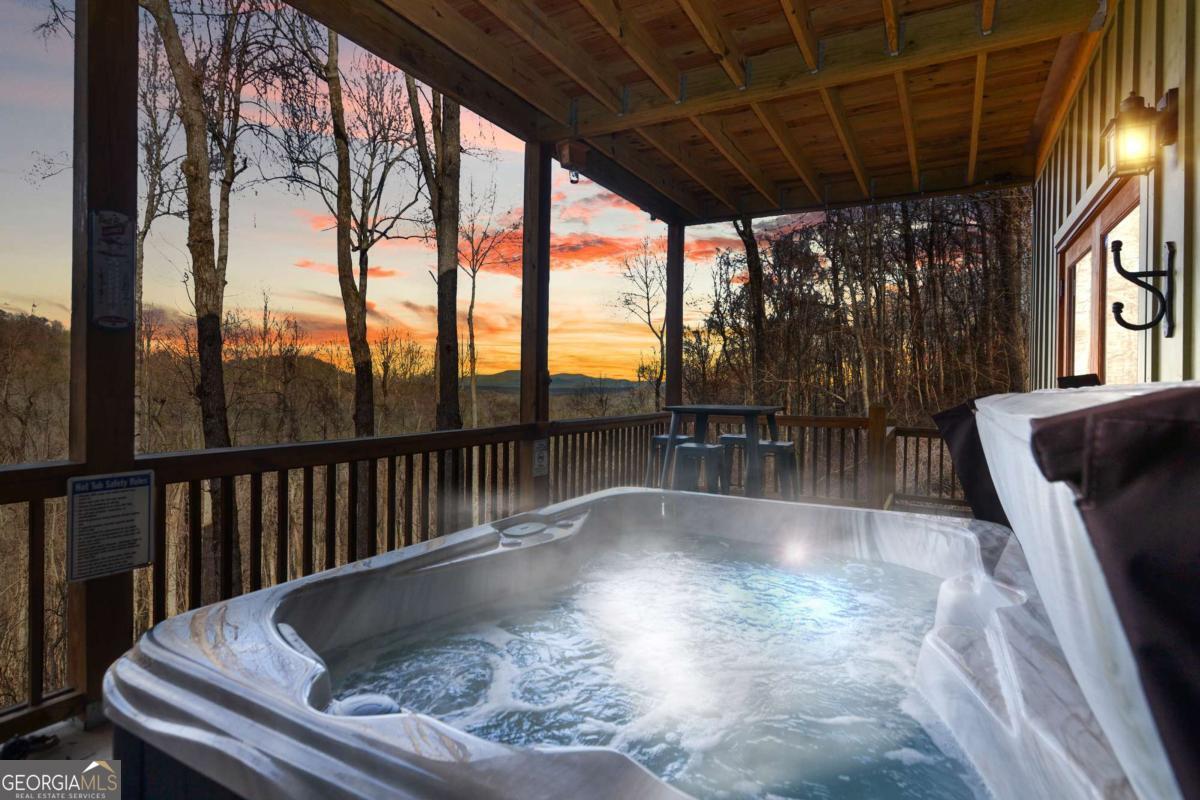 401 Dancing Leaves Trail Blue Ridge GA 30513