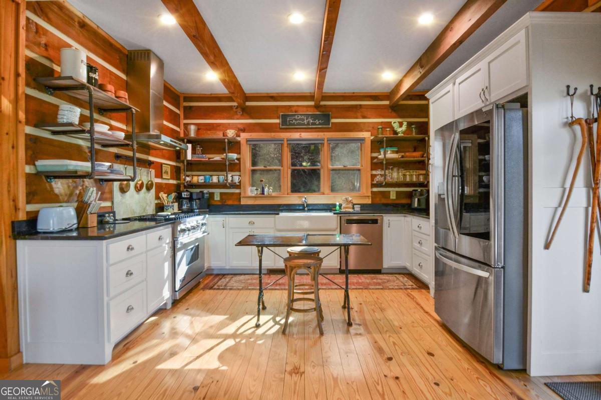 401 Dancing Leaves Trail Blue Ridge GA 30513