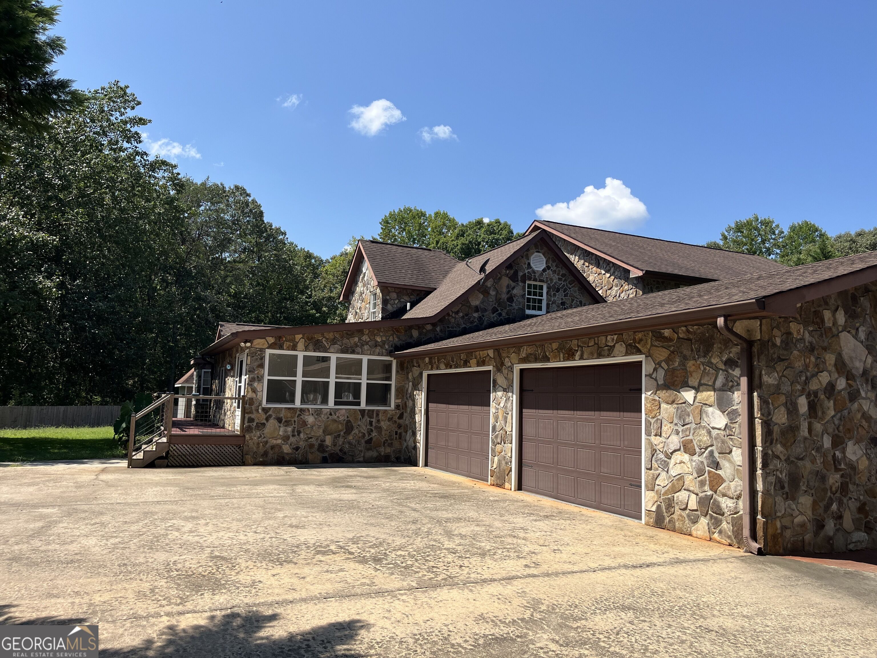 283 Meadow Lane Dahlonega GA 30533