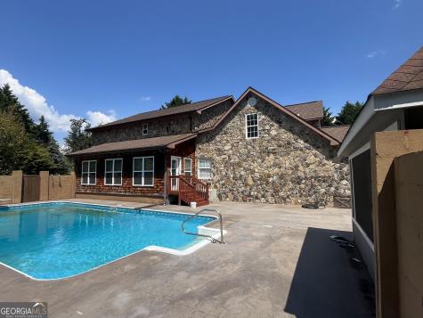283 Meadow Lane Dahlonega GA 30533
