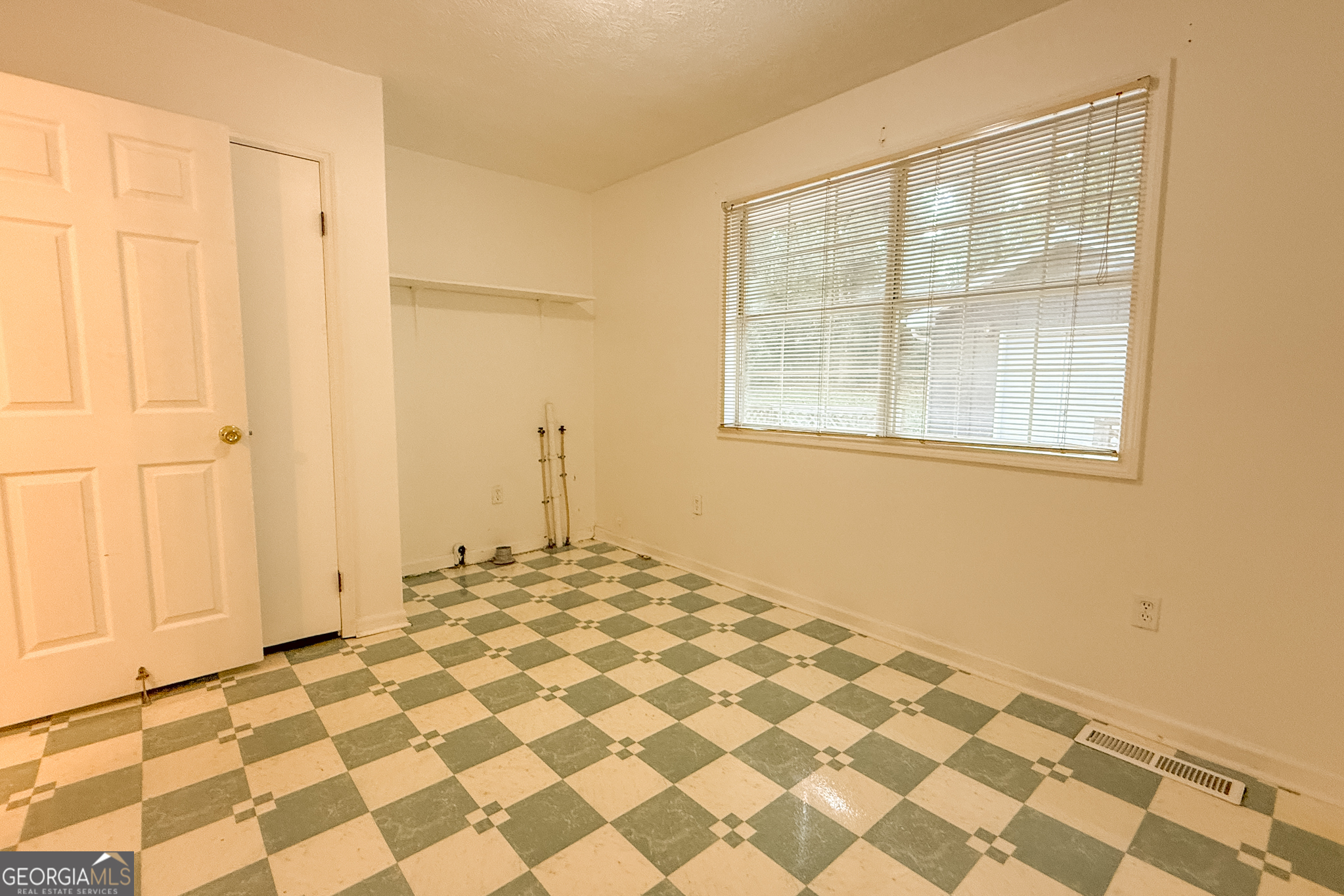14375 Highway 19 Griffin GA 30224