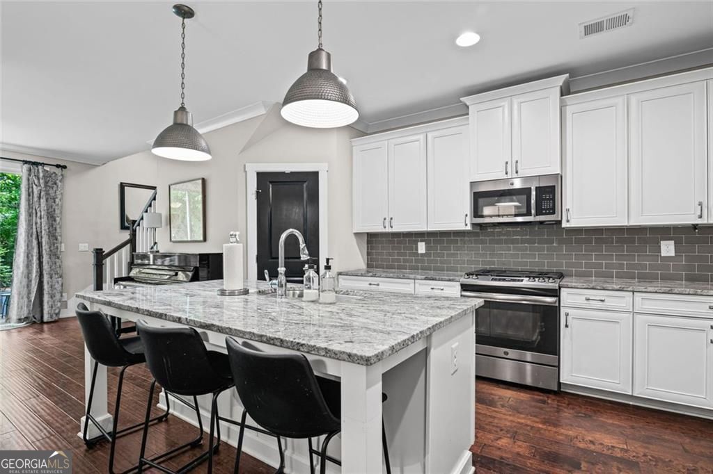 138 Bellehaven Drive Woodstock GA 30188