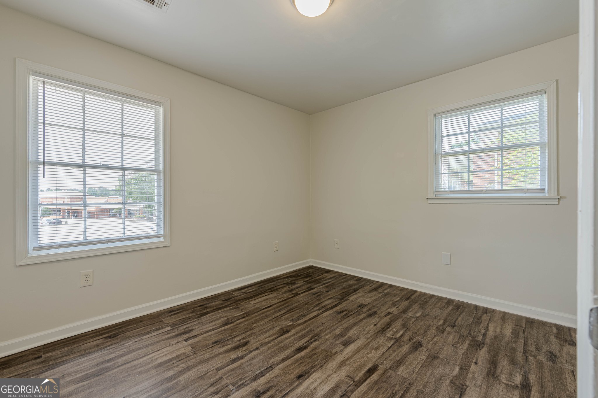 4806 Rockbridge Road Stone Mountain GA 30083