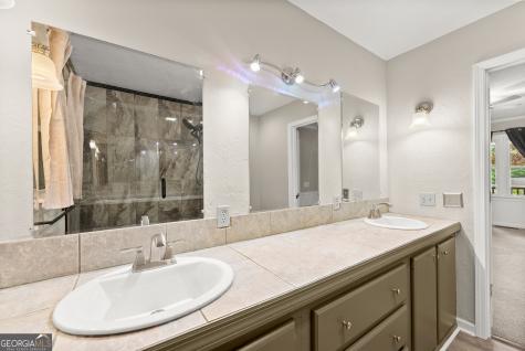 438 Dixon Drive Cleveland GA 30528