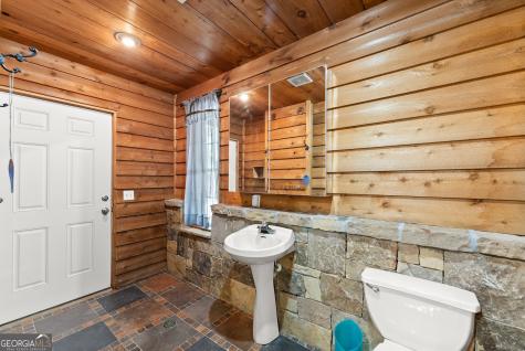 438 Dixon Drive Cleveland GA 30528