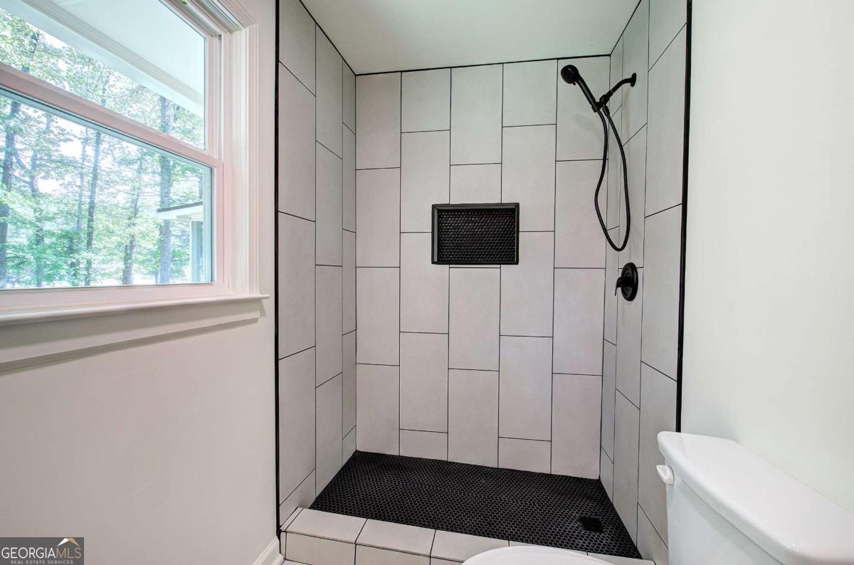 132 Echota Avenue NE Calhoun GA 30701