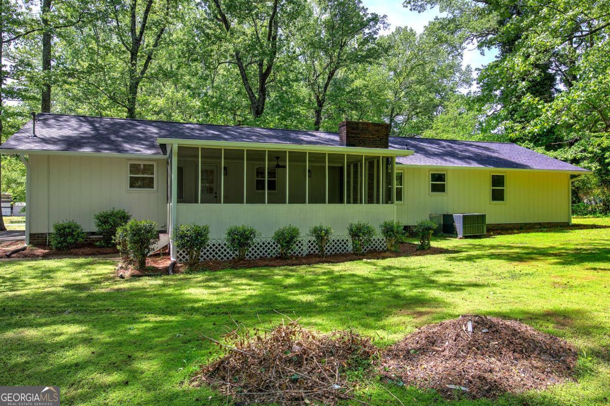 132 Echota Avenue NE Calhoun GA 30701