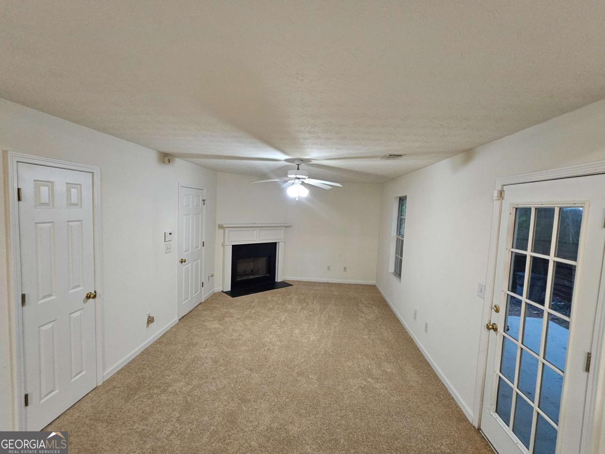 3287 River Lane SE Atlanta GA 30316