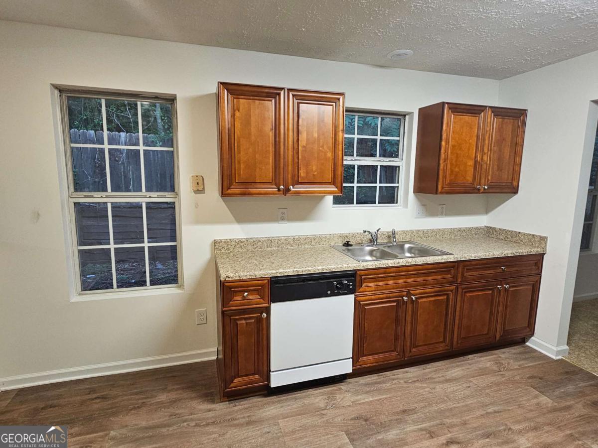 3287 River Lane SE Atlanta GA 30316