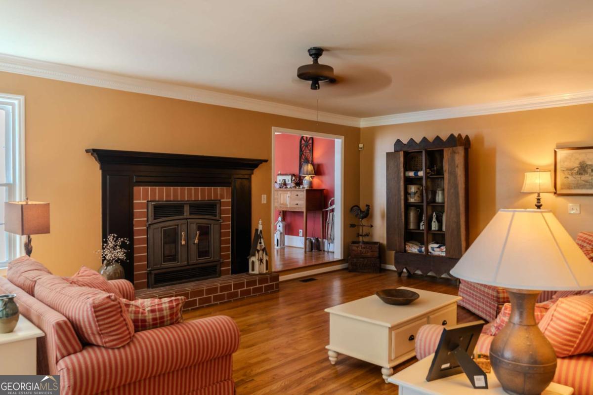 1044 Hutchings Mountain Road Rockmart GA 30153