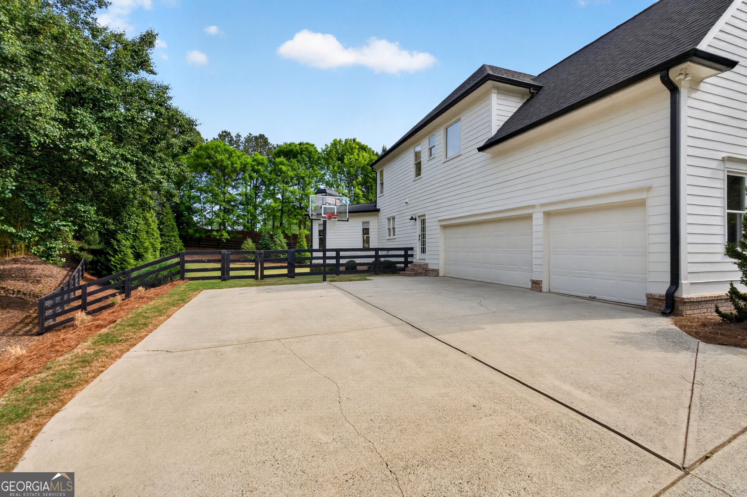 130 Providence Oaks Pointe Milton GA 30004