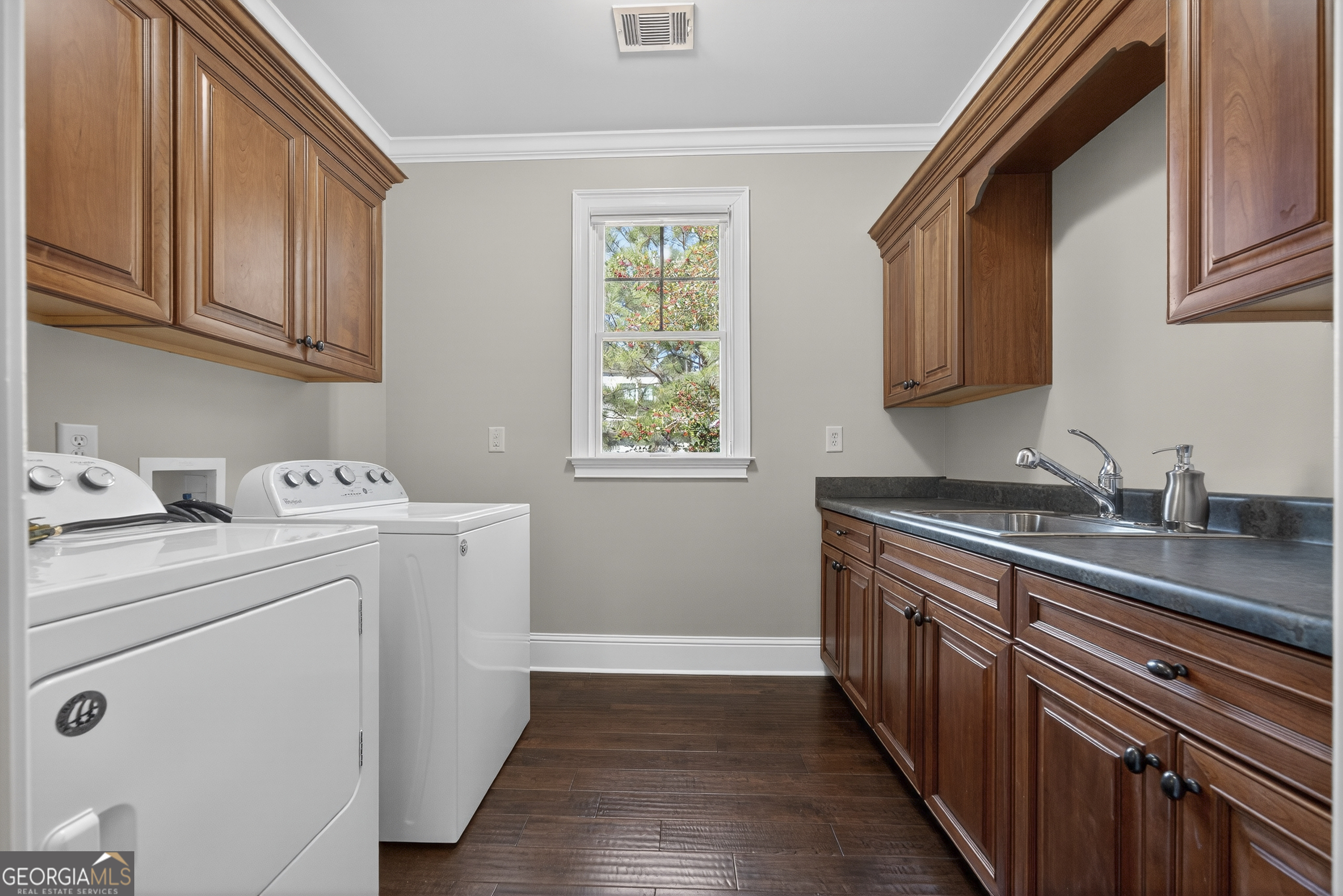 1021 Swift Creek Greensboro GA 30642