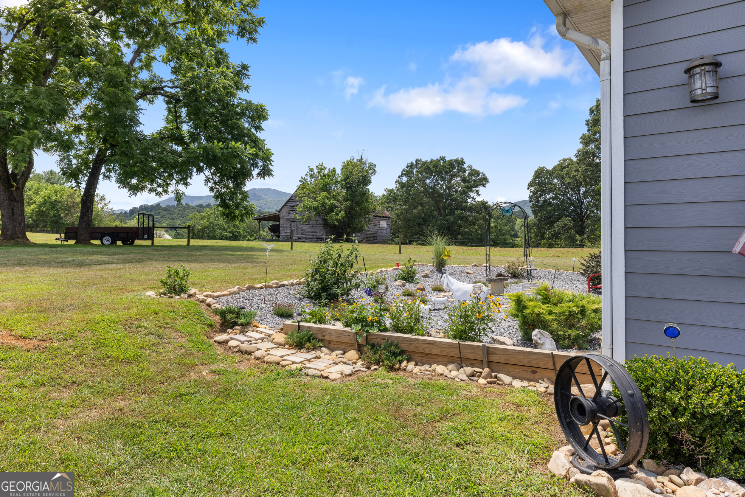 1502 Smithfield Lane Young Harris GA 30582