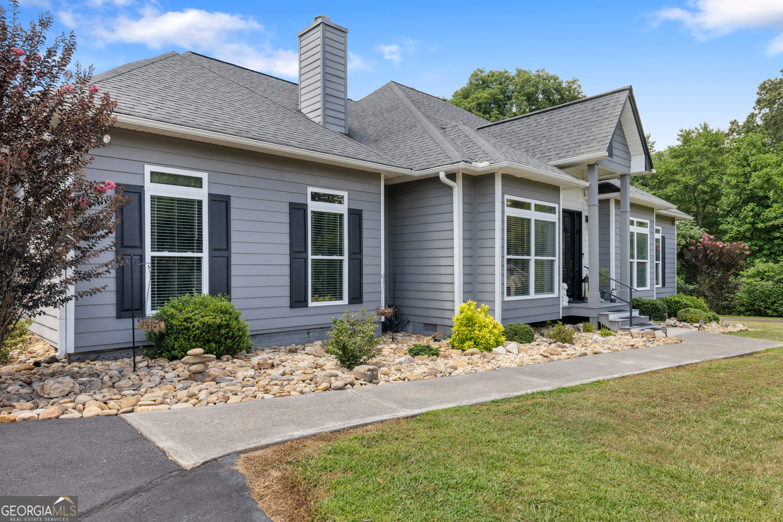 1502 Smithfield Lane Young Harris GA 30582