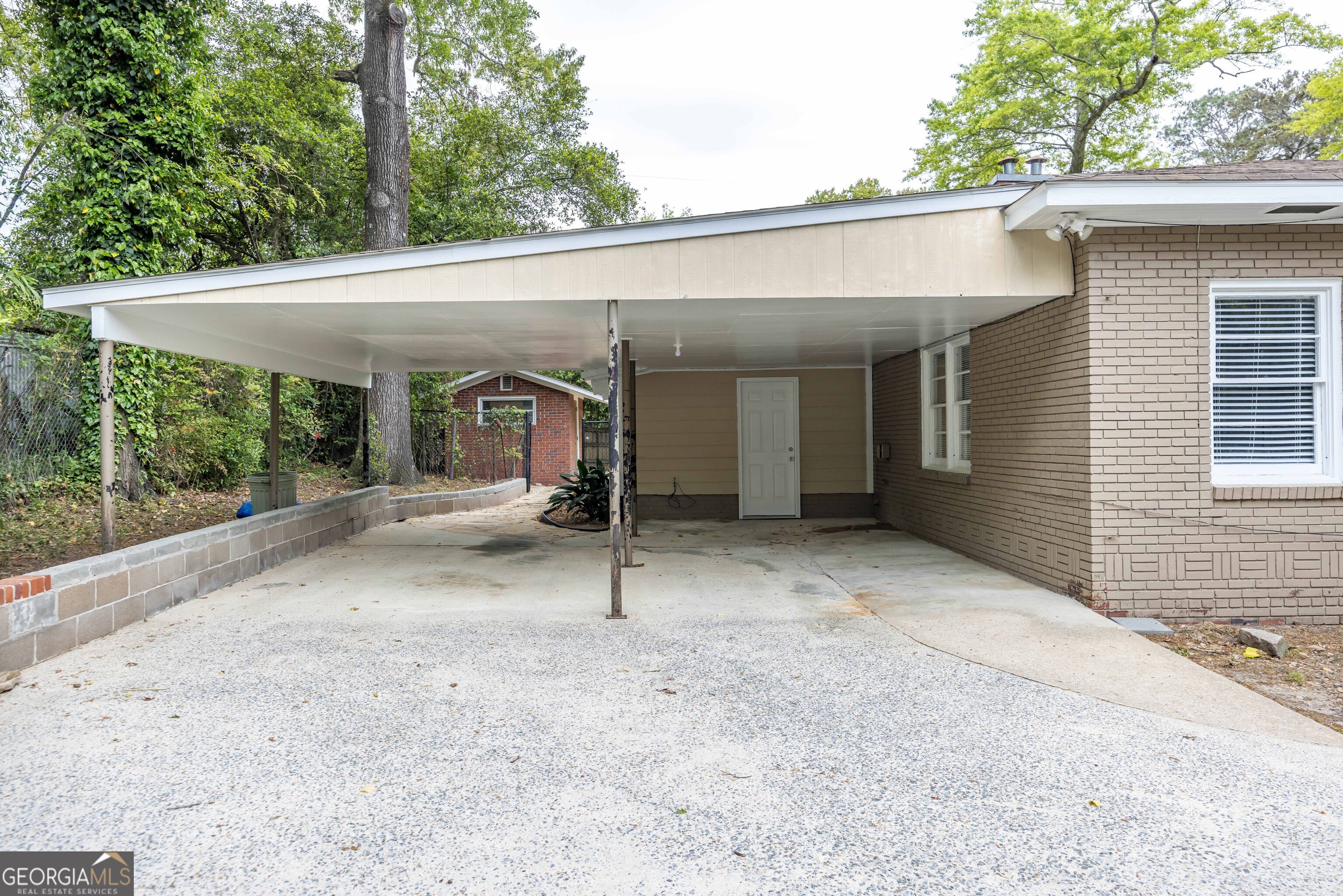 1700 N Dixon Drive Columbus GA 31906