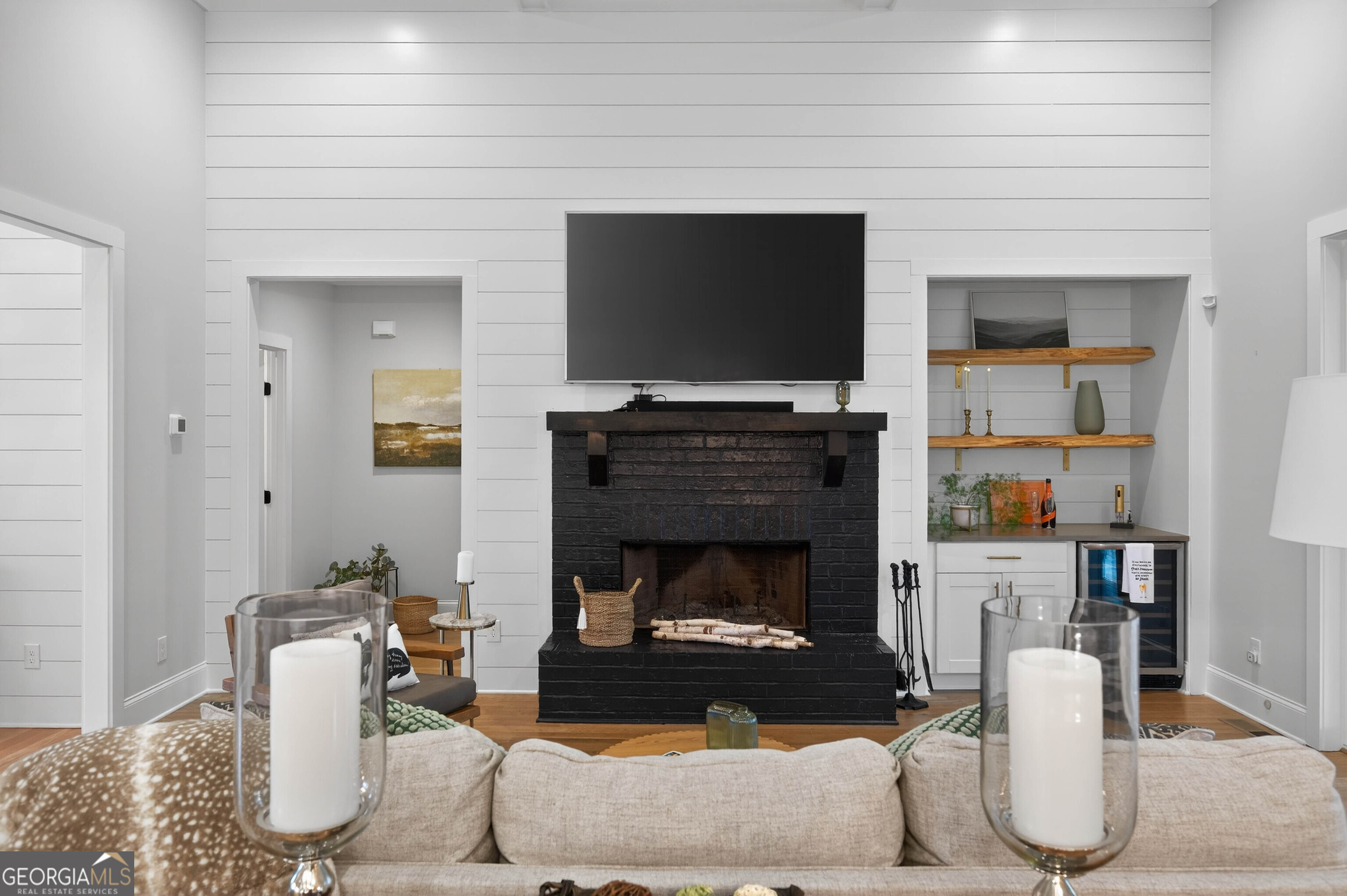 6570 Crestwood Peninsula Flowery Branch GA 30542