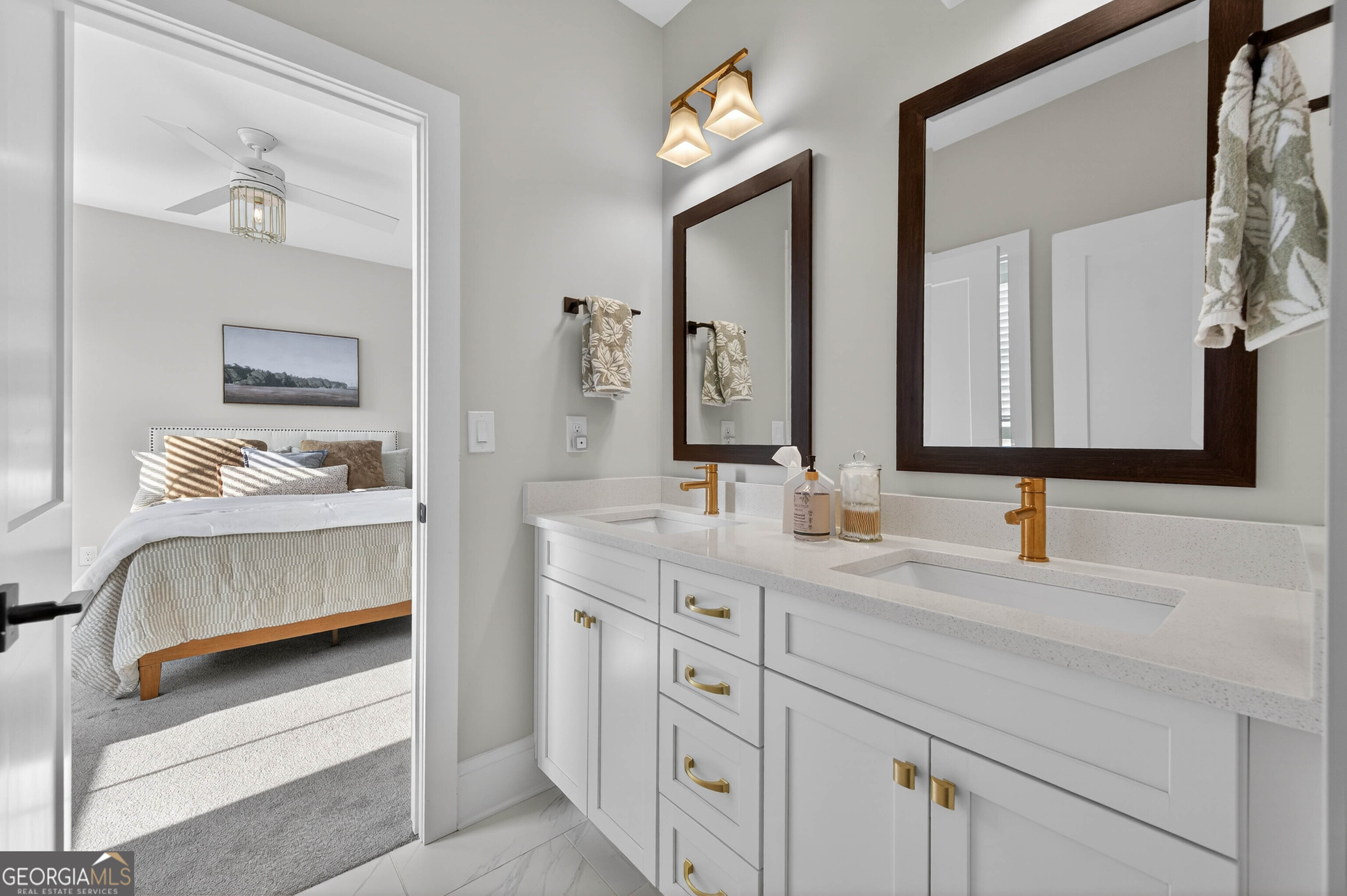 6570 Crestwood Peninsula Flowery Branch GA 30542
